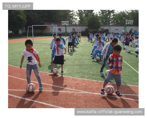 趣味十足的水果机小游戏让你随时随地享受欢乐时光